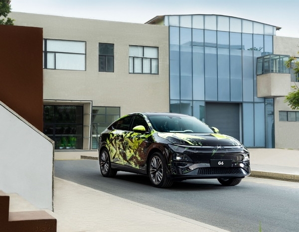 对标特斯拉Model Y 小鹏G6再放送 博主:兴奋起来吧、竟然有电动尾翼