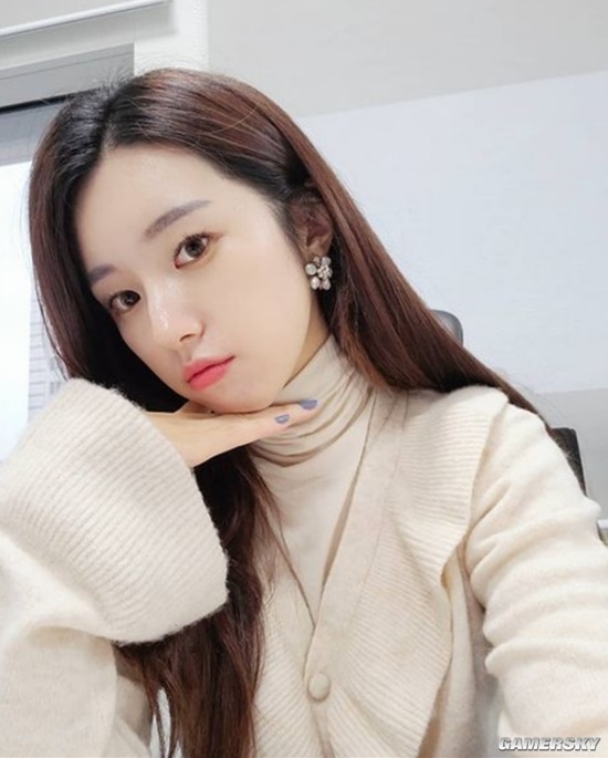 韩国美女数学老师走红 女团级颜值课堂爆满:微积分旷课算我输
