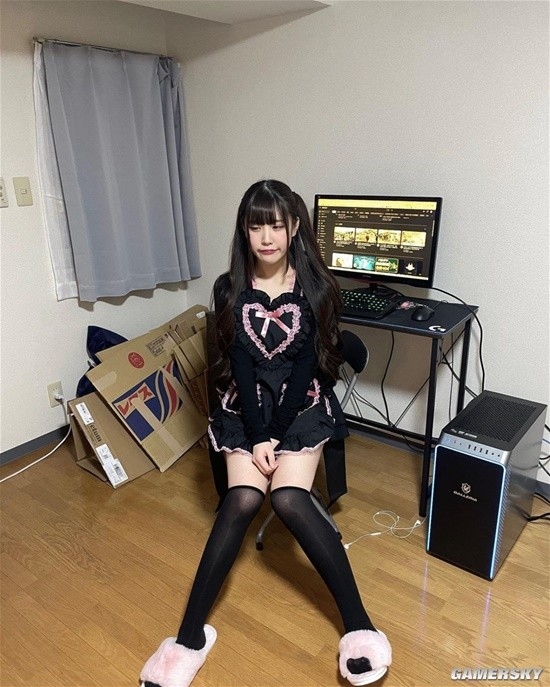 日本正妹晒毕业照和减肥后照片 网友质疑竟是一个人