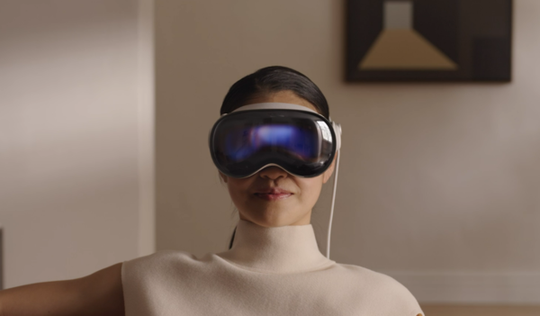2.5万元的Vision Pro来了 能否帮助苹果再现iPhone辉煌?