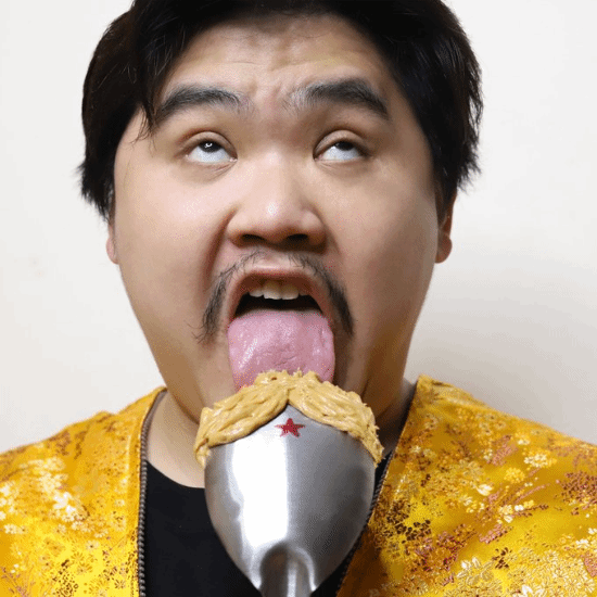 《原子之心》双生舞伶爆火!泰国小哥低成本cos:超还原