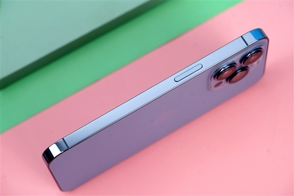砍掉实体键！iPhone 15 Pro固态按键专利曝光：支持不同力度感应