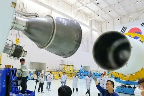 韩国第一枚完全自研火箭将第三飞：耗时12年、2万亿韩元