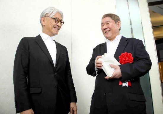 北野武悼念坂本龙一:朋友们都不在了 只剩下我一个人