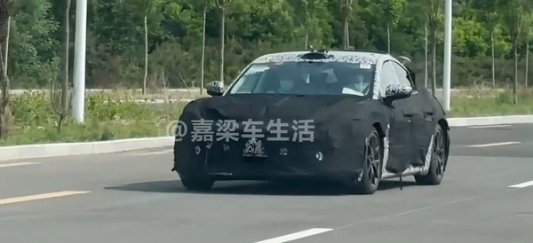 小米汽车又有大料!博主直接实拍MS11实车 造型帅呆
