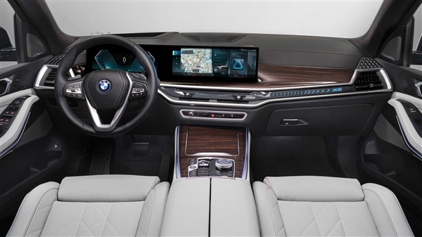 最受欢迎的豪华中大型SUV 新款宝马X5实车亮相:国产必卖爆
