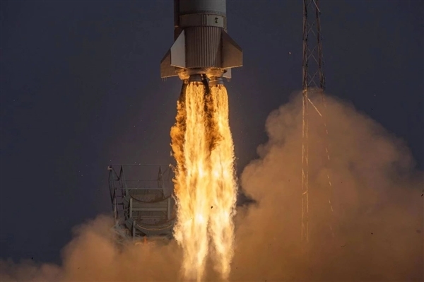 中国民营天龙二号液体火箭首飞成功:入轨精度全球领先!