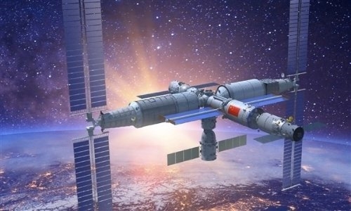 被中国空间站凌月轨迹震撼到了:一瞬间的绝美!