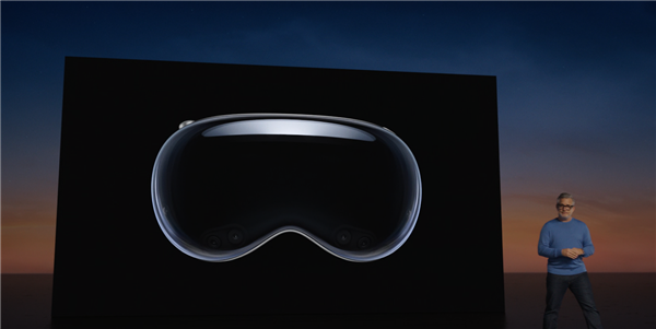 李楠评苹果Vision Pro:算力爆炸、交互革命 3500美元真不贵