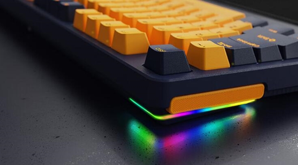 169元 雷柏V500PRO背光游戏机械键盘2024款发布：磁吸面盖设计