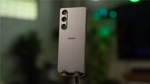 首款4K屏骁龙8 Gen2旗舰预售！索尼Xperia 1 V跟iPhone 14 Pro Max同价