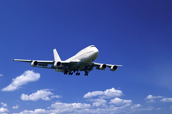 惊险万分!韩亚航空一客机舱门在空中打开:乘客晕倒、呼吸困难