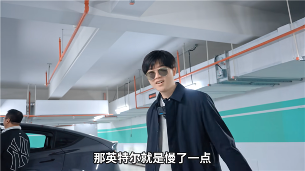 8辆特斯拉Model Y同步外放:3D环绕音乐震撼