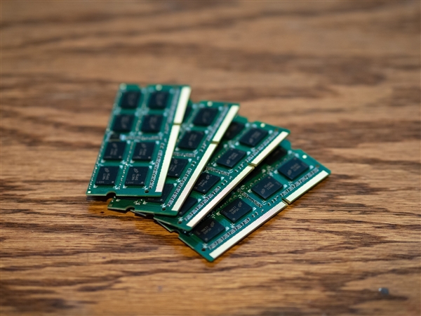 最大96GB内存不是梦!笔记本将迎来单条48GB DDR5内存