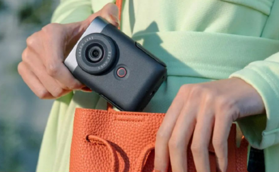 2999元!佳能发布掌上Vlog机PowerShot V10 比手机还小巧