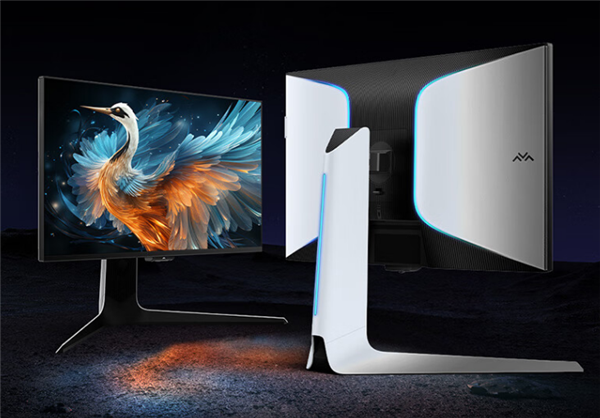 3269元 雷鸟27寸U8显示器25款特惠：4K 160Hz Mini LED屏