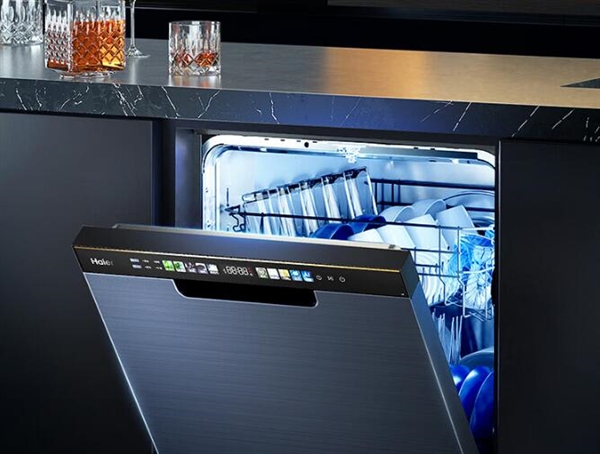 6999元 海尔推出晶彩洗碗机：一次可洗109件餐具