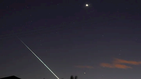 美国NASA发现一颗泳池大小的小行星 撞击地球概率1/600