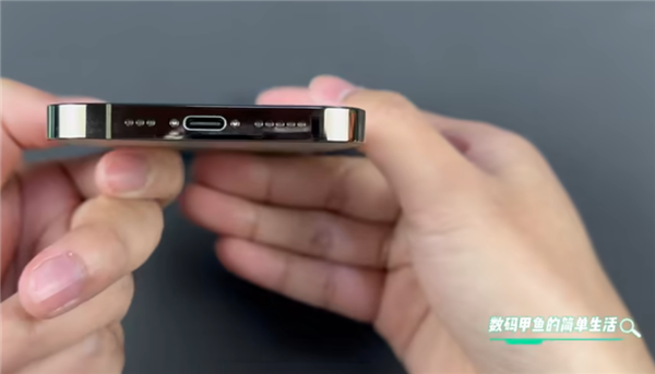 中国大神做出全球首台USB-C接口iPhone 14 Pro：满血快充还能防水