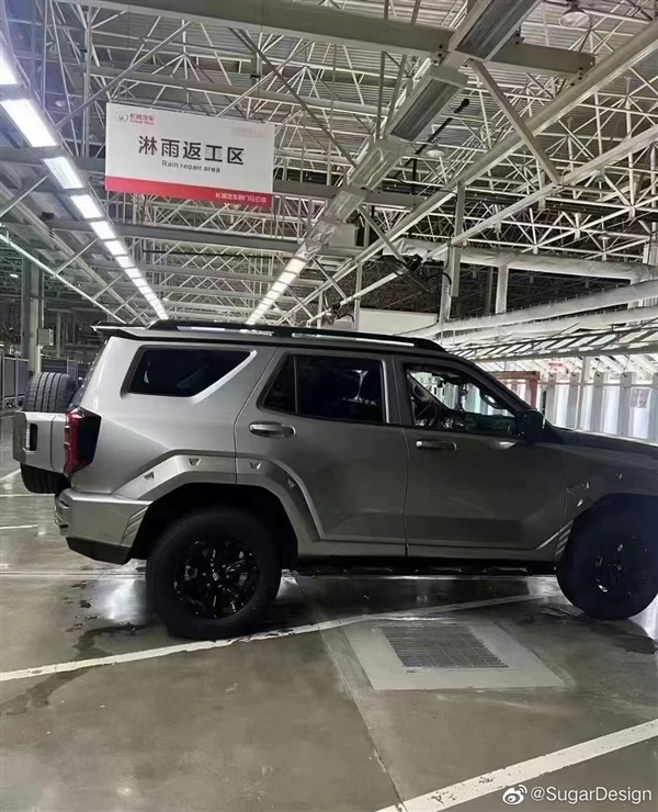 浓浓机甲风!坦克400实车曝光:卖20万能成爆款?