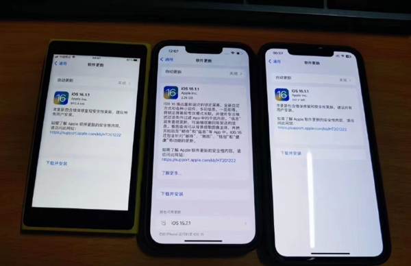 网友将iPhone魔改成诺基亚:A15处理器+双电芯电池