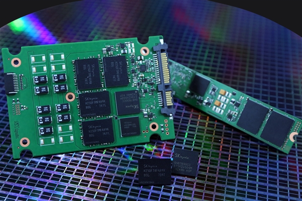 TLC闪存性能打鸡血:写入205MB/s 追上机械硬盘了