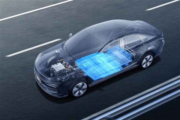 新能源汽车L2辅助驾驶装车率已逼近40% 远高于燃油车