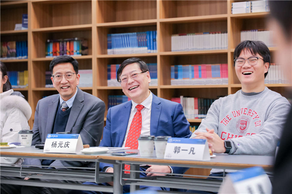 杨元庆宣布向母校中国科大捐资2亿元：支持少年班学院楼建设