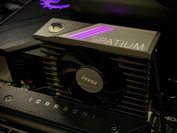 又一个满血14GB/s!PCIe 5.0 SSD用上巨型风扇 太过分了