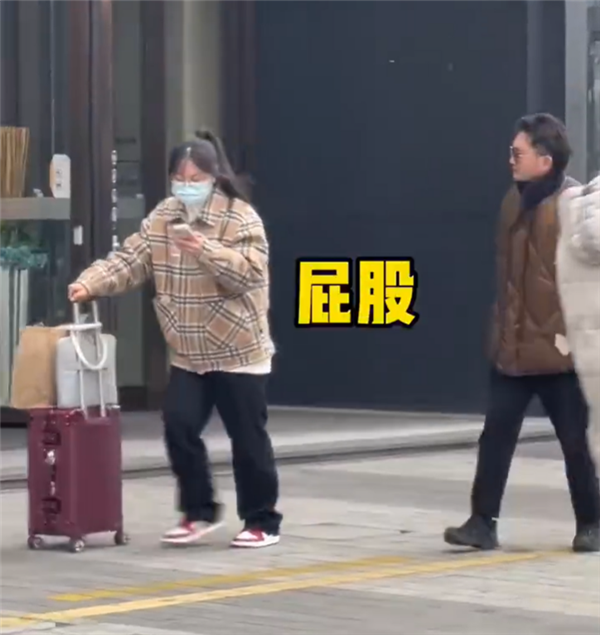 男子到苹果店里高喊“华为加油” 真相来了:网红博眼球视频