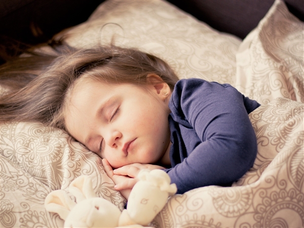 专家称8小时睡眠论可能是错的：搜狐张朝阳4小时睡眠法同样被批