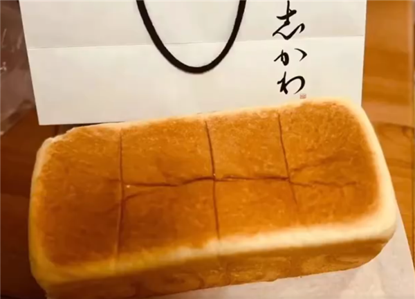 上海一吐司98元遭疯抢 黄牛开价300：日本本土仅卖50元？