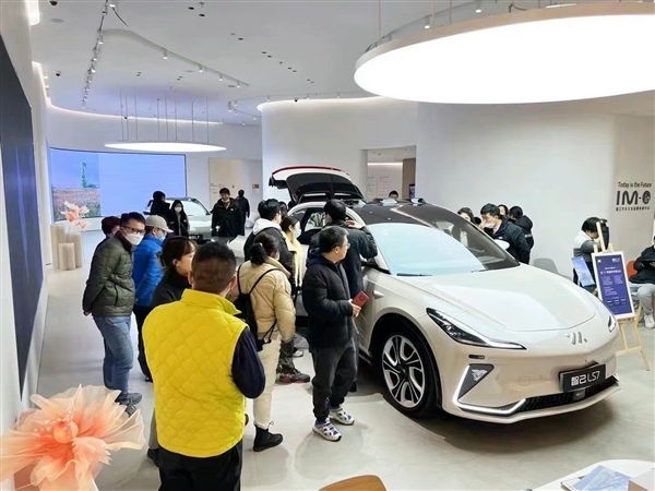智己CEO刘涛:LS7大受欢迎、试驾时间排到晚上10点后