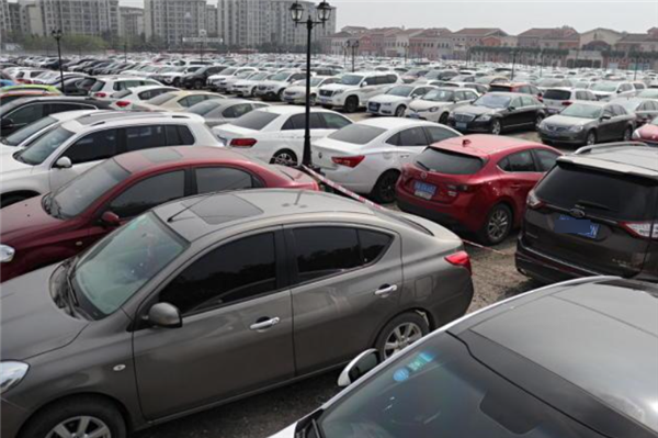 保有量超600万辆 全国汽车最多的城市换新：不是北京