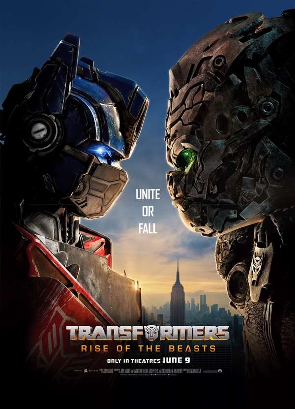 6月9日上映!《变形金刚7:超能勇士崛起》新海报:擎天柱猩猩队长联手