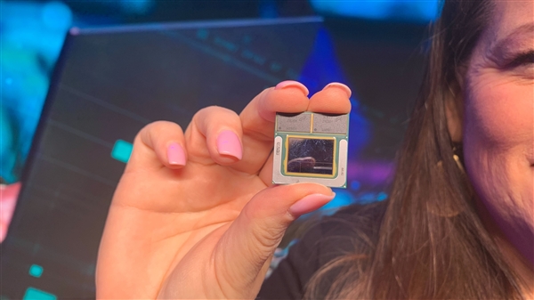 Intel Lunar Lake超低功耗处理器首曝：24年的
