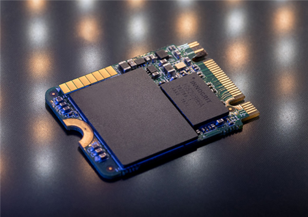 英韧牵手兆芯：国产企业级SSD适配国产x86 CPU