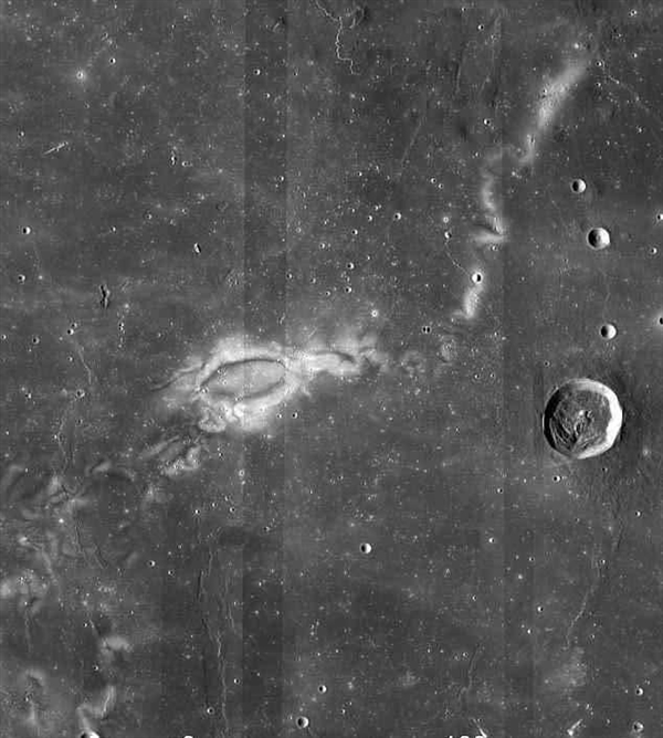NASA迷你月球车集体“试驾”：明年登月 探访神秘旋涡