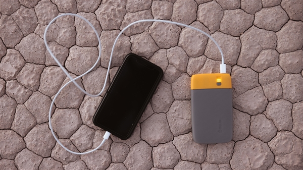 网售充电宝不合格率超35%：不合格充电宝长时间充电可致爆炸
