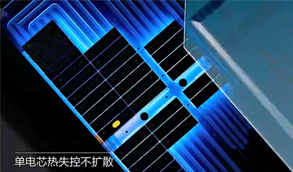 全新华为“巨鲸”800V高压电池平台发布：续航超800公里！