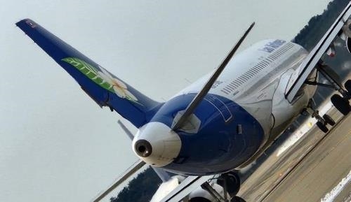 两架飞机在韩国仁川机场相撞 机上共118名乘客：原因成谜