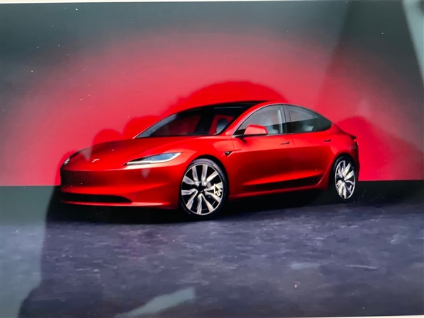 “小S”来了 新款特斯拉Model 3官图泄露：前脸巨变、灯组更新