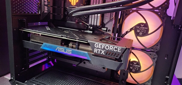 无需外接供电!华硕推出RTX 4070概念显卡