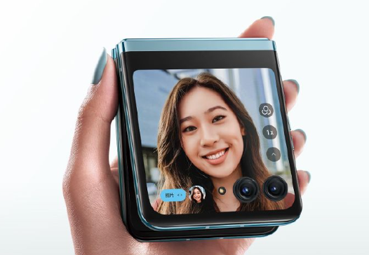 5699元起 一图读懂moto razr 40 Ultra:3.6寸 144Hz高刷外屏