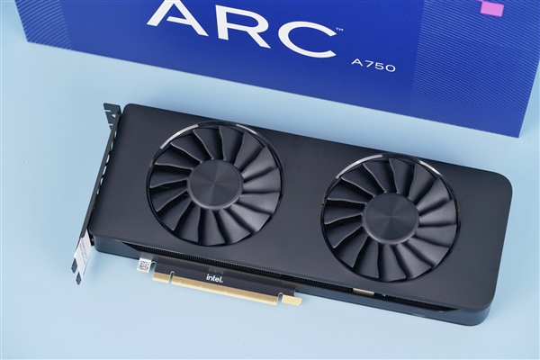 Intel第二代Arc独立显卡飞马赶来!架构软件大改 追上RTX 4080?