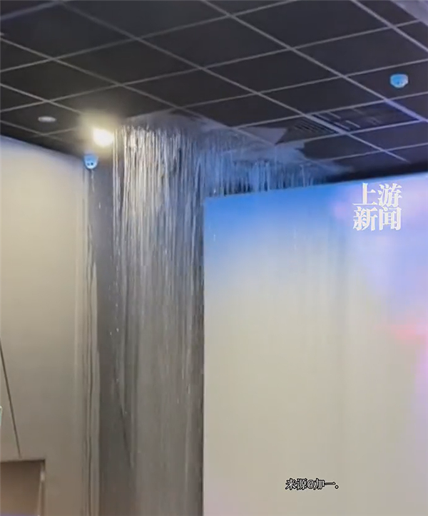 《熊出没》系列电影累计票房超50亿！观众看《深海》突遇屋顶漏水