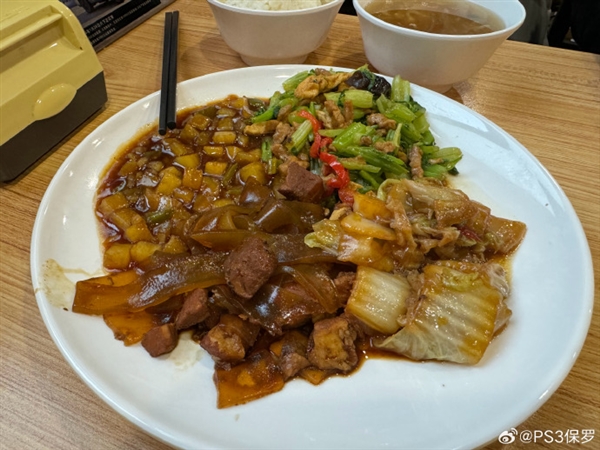 提50万+的M9！博主晒华为问界客户餐食：提高不少