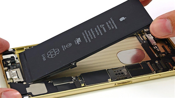 赚钱！苹果中国提高iPhone/iPad等所有产品换电池费用：最高近千元