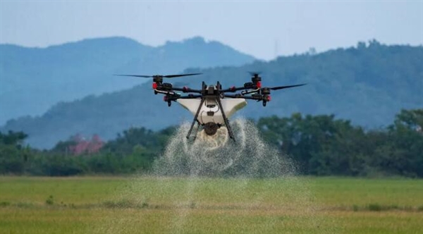 刷新行业标准！极飞新款农业无人机最大载重70公斤