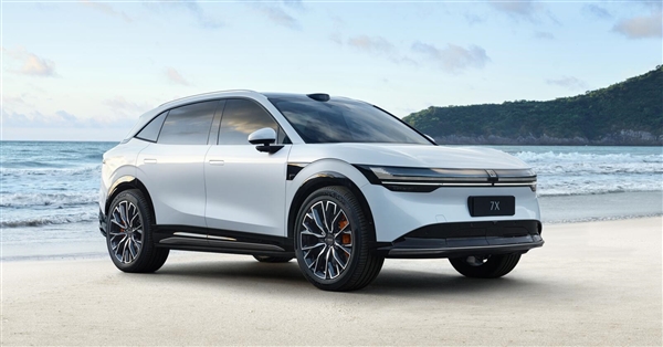 品牌首款800V纯电SUV 极氪7X最新官图发布：黑武士超惊艳